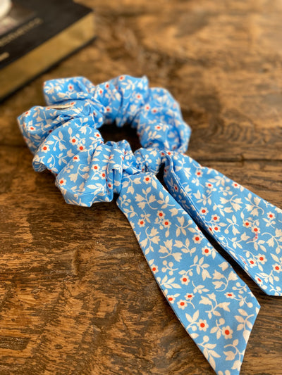 ✨ Handmade Bow Scrunchies – A Celebration of Culture in colors.