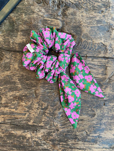 ✨ Handmade Bow Scrunchies – A Celebration of Culture in colors.