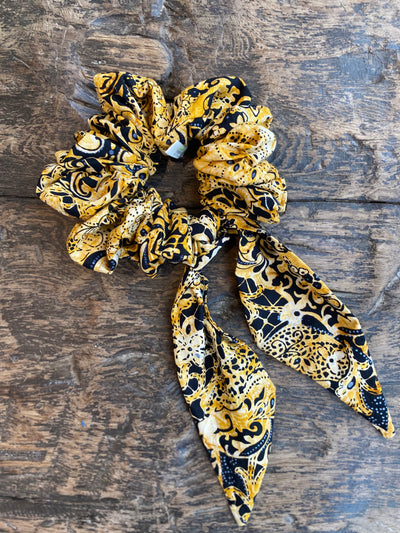 ✨ Handmade Bow Scrunchies – A Celebration of Culture in colors.