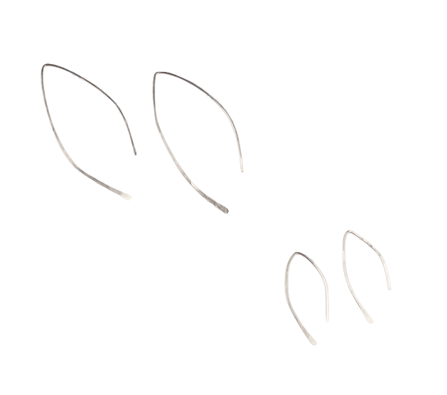 Qasioun Mini Threader Earrings