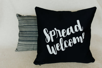 Spread Welcome Pillow Set